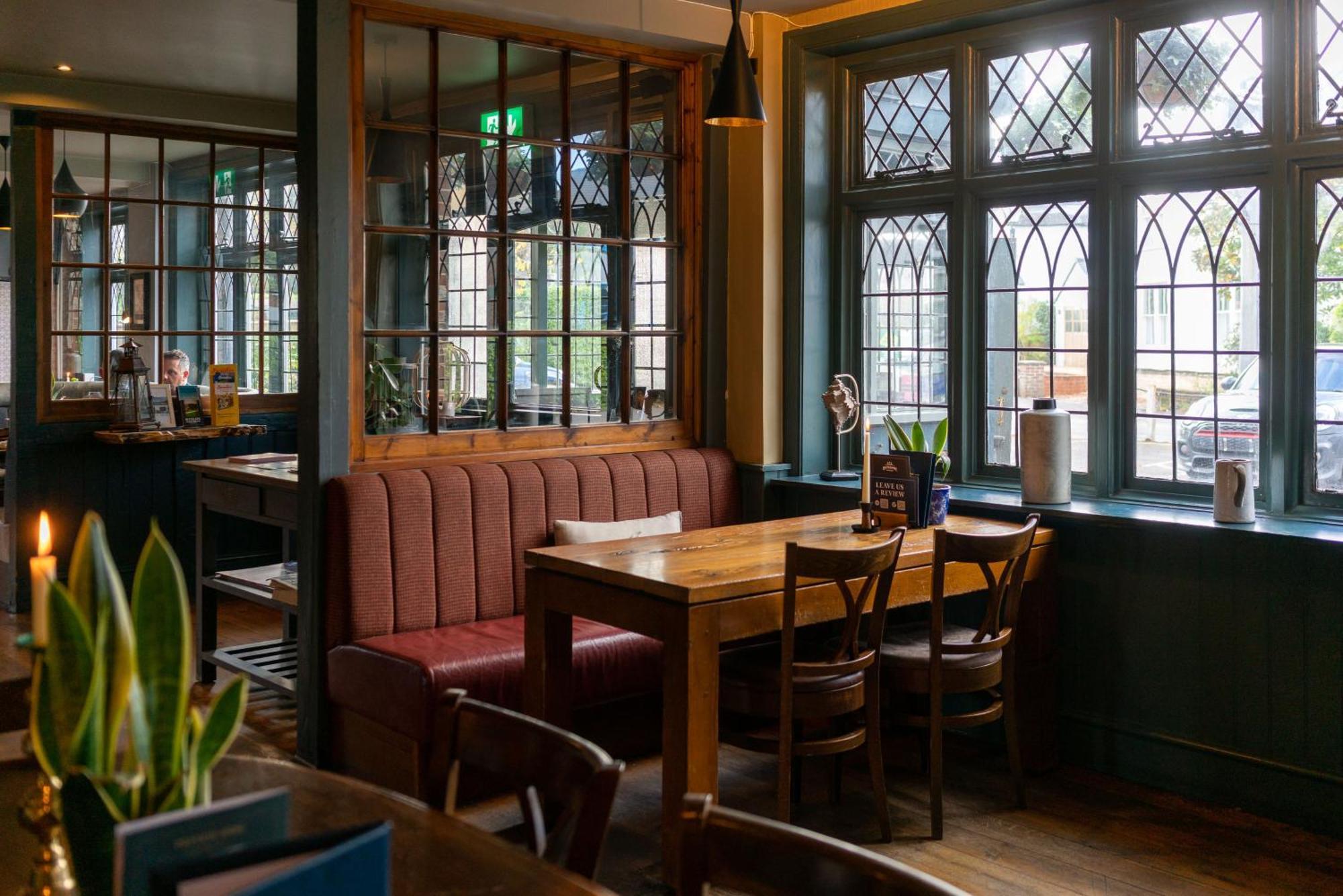 The Mayflower Lymington Exterior photo